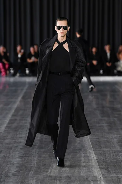 Look 20
